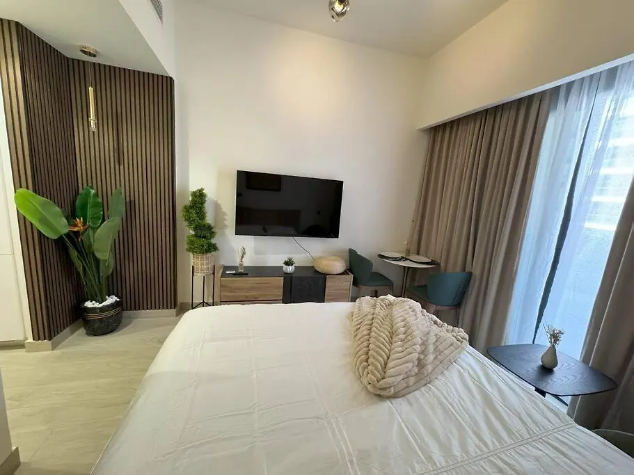 Chic And Cozy Studio Dubai United Arab Emirates